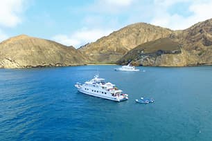 TS664 Machu Picchu Galapagos Wonders TourCard