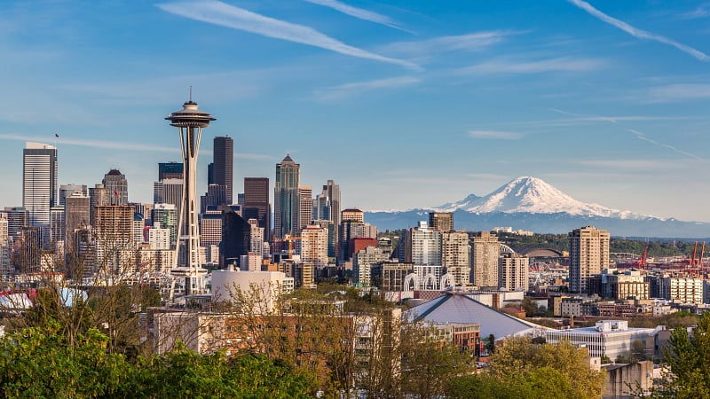 Seattle skyline with Mt. hood in the distance