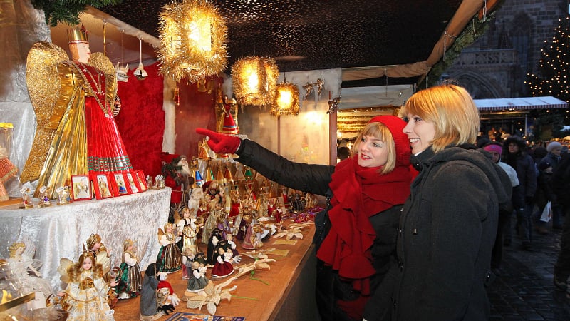 German Christmas Market - VEN Nuremberg Christkindlesmarkt Germany Lueftner Cruises 04