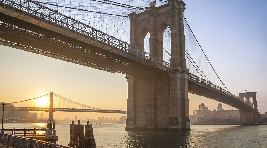 New York City Brooklyn Bridge_70357481_FotoliaRF_30261.jpeg