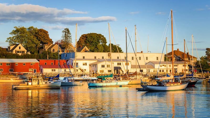 Camden Maine_207117808_AdobeStockRF.jpeg