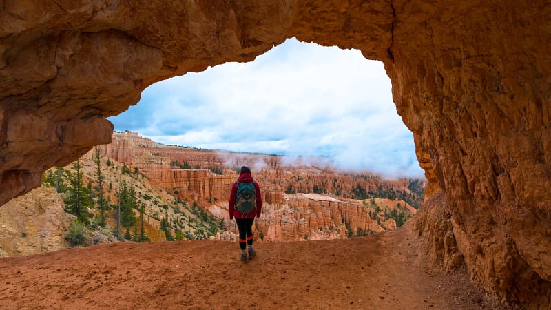 Bryce Canyon backpacker AdobeStock 87543268