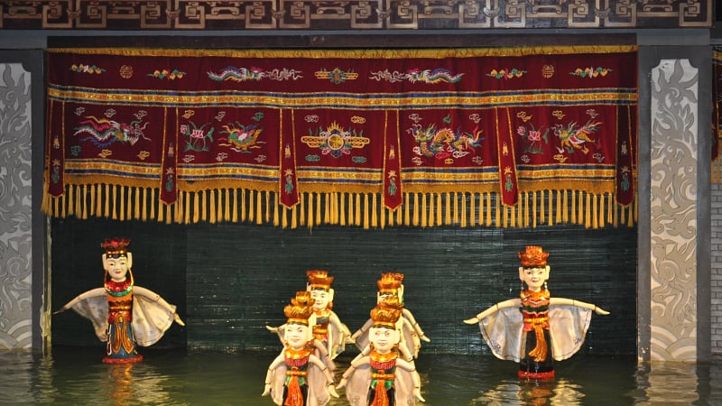 Iconic Water Puppetry